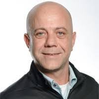 Maxine Banton's Instagram, Twitter & Facebook