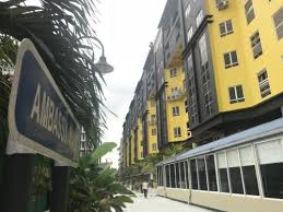 Swimming pool, air conditioning, hot tub, parking, no smoking bedrooms: Holiday Villa Megan Ambassy In Malaysia