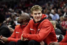 Get more information about his career lauri markkanen is a professional basketball player from finland. Seiska Koripallotahti Markkanen Ja Hanen Vaimonsa Saivat Poikavauvan Urheilu Turun Sanomat