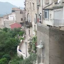 Vendo nel comune di guardia sanframondi (bn) contrada forma, casetta da ristrutturare di 35 m² composta da: Una Domenica A Guardia Sanframondi La Gemma Del Sud A Vedetta Di Una Valle Fremondoweb