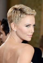 Pas si vous optez pour le style qui saura en faire un vrai atout. Cheveux Tres Courts Femme 2019