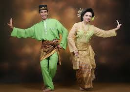Secara amnya, adab makan masyarakat malaysia; Jenis Jenis Adat Dalam Masyarakat Melayu