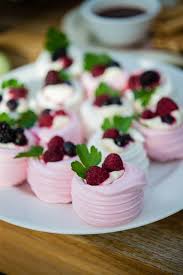 The Pink Food Colouring Takes These Beautiful Mini Pavlovas To The Next Level In Gourmet Entertaining Pavlova Dessert Mini Desserts Desserts
