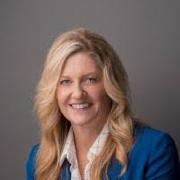 Deanna Hurley's Instagram, Twitter & Facebook