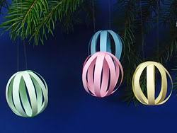 Ich hab eine vorlage gezeichnet und die kinder mussten nur noch ausmalen, etwas glitter auftragen und ausschneiden. Manhattan Souveran Hauptsachlich Weihnachtskugeln Basteln Papierstreifen Amazon Elf Anruf Erhoben