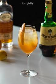 Topaz Amaro Spritz Light Citrusy Bubbly And Refreshing Recipe Homemade Cocktails Cocktail Ingredients Spritz
