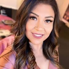 Are there any ladies that do lash extensions for no more than $100 in Idaho  Falls?