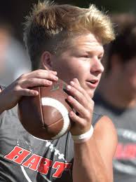 Johnson commands Hart offense in 7-on-7 passing tournament