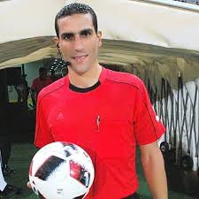 الحكم اللي مشرف السنطه كلها ... بالرغم الاحداث المؤسفه جدا اليوم في مباراة مياة البحيره وبيلا في دورة الترقي للقسم الثاني والاحداث الا سبقت بداية المباراه وتاخر الحكام المباراه لمده ساعه ونصف