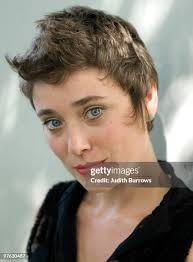 54 Lisa Knapp Photos & High Res Pictures