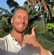 Bob and Fran German share how going vegan changed their lives and helps  them keep fit, healthy, full of energy