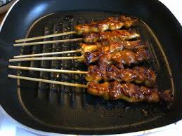 Kulit tersebut dibuang separuh sahaja. Resepi Kuah Kacang Satay Kajang Sangat Sedap Blogopsi