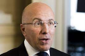 129,875 likes · 20,514 talking about this. Quotas D Immigration Eric Ciotti Denonce Un Ecran De Fumee