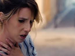 Plus belle la vie en avance : Barbara agressée en pleine rue et le collier  volé ! résumé et replay du mardi 4 juin 2024