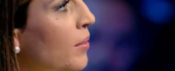 Servizio Pubblico, Anna: “Queste scarpine sono tutti i nostri bimbi”