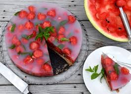 Melonova Torta S Medovkou Ten Spravny Dezert Na Horuce Letne Dni Fitshaker Food Fruit Cantaloupe