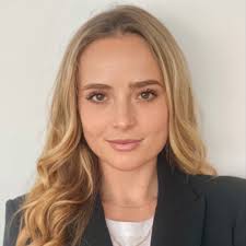 👨‍⚕️ Get to know our Residents! 🏥 As #Match2025 and #DermMatch are  underway, we are sharing why our residents chose the Icahn School of  Medicine for their training! This is Celina Dubin,