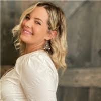 Maria Duprey's Instagram, Twitter & Facebook