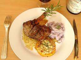 Préchauffer le four à 160 degrés. Souris D Agneau Confites En Cocotte Au Four La Cuisine Des Jours