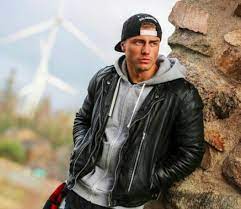 Johnny Edlind Johnny Edlind Brown Leather Bomber Jacket Leather Jacket Outfit Men