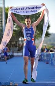Alistair edward brownlee, mbe (born 23 april 1988) is a british triathlete.he is the only athlete to hold two olympic titles in the triathlon event, winning gold medals in the 2012 and 2016 olympic games and the only man to have won olympic gold whilst going into the event as favourite for the title. No Rest For Olympic Favorite Alistair Brownlee Triathlete