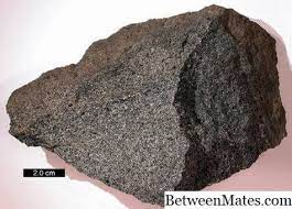 Nov 29, 2013 · 在岩石的弹性工作范围内，μ一般为常数，但超越弹性范围以后，μ 随应力的增大而增大， 直到μ=0.5 为止。 岩石种类 e(10的4次方mpa) 10.1021～11.75650.26～0.37 细粒花岗岩 8.1201～8.2065 0.24～0.29 斜长花岗岩 6.1087～7.3984 0.19～0.22 斑状花岗岩 5.4938～5.7537 0.13～0.23 5.5605～5.83020.20～0.23 石英砂岩 5.3105～5.8685 0.12. ç«å±±å²©å'æ·±æå²© 2021 åå­¦