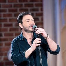 Ο αιώνια ερωτευμένος με την. Ecutn2nakox1cm