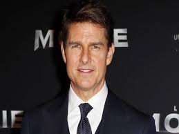 Show your love for our with some @schecoperez driver wear. Tom Cruise Salva A Camarografo De Caer De Tren En Movimiento Excelsior