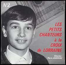 LES PETITS CHANTEURS A LA CROIX DE LORRAINE