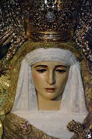 Provincia. Galería. Besamanos a la Virgen de la Esperanza de Dos Hermanas.  Luis M. Fernández