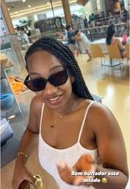 La Princesa Sayajin Y Rose Balenciaga En Los Cabos