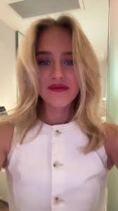 Audrey Fletcher (@afletcherrr)’s videos with WAIT!