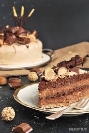 eine torte die alles hat schokolade nusse nougatcreme leckere torten nougatcreme kuchen und torten rezepte