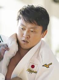 柔道の原沢久喜、誕生日に白鵬と相撲の朝稽古 編集局 2017/7/04（火） フォト ローカル 宮城野部屋宿舎で、世界選手権の強化合宿の一環 Tskdaench Z1mm