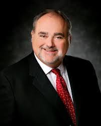 Tom Rayfield's Instagram, Twitter & Facebook