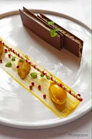Millefeuille Chocolat Fines Feuille D Echo Plat Craquantes Panacotta Coco Et Ananas Roties A La Baie Roses Sorbet Mangue Chef Patissier J Food Restaurant Chef