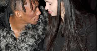 Béatrice dalle could be a mix of some artist from many centuries ago and a rock star. Beatrice Dalle And Tricky The Gesture Of The Actress For Her Ex Mourning Wife