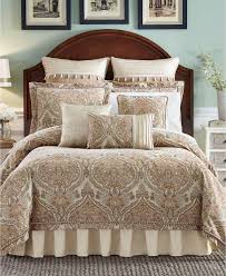 This stripe comforter set will help you create an incredible room for your child. Bedding Kugler S Home Fashions