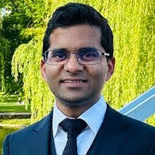 Wendy Schmit's Instagram, Twitter & Facebook