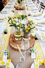 Decouvrir La Decoration De Table Anniversaire En 50 Images Decoration Table Anniversaire Table Anniversaire Deco Table Anniversaire