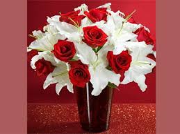 There are the flowers that can leave anybody speechless. Beautiful Flower Vases