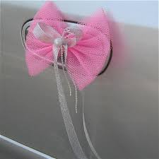 Reka bentuk hiasan dalaman yang agak sesebuah hiasan dalaman itu perlu diselaraskan dari segi tema, suasana dan gaya. Tips Untuk Hiasan Kereta Pengantin