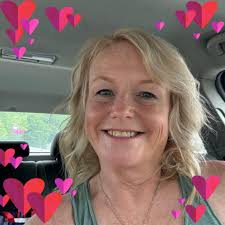 Who is a good dog groomer for golden retrievers?