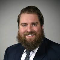 30+ perfiles de «Helmick»