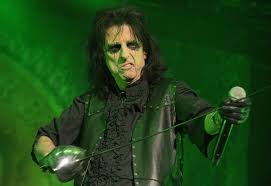 Alice does not message fans privately and has no other accounts besides: Alice Cooper To Perform In York Rock Legend Talks Childhood Summers In Pa And The Staying Power Of Rock And Roll Pennlive Com