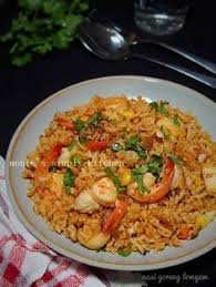 Tapi, kamu akan merasakan sensasi yang berbeda di suapan pertama! Resepi Nasi Goreng Tom Yam Mudah Resepimee Junotee Com