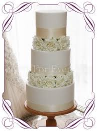 Design in a quilted or pleated pattern, with a magnificent cascade of sugar flowers. Elegant White Or Pink Rose Ring Cake Decoration Set Deal Artificial Bridal Bouquets Silk Wedding Flower Packages Flowers For Ever After