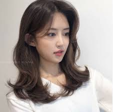 Thanks to korean celebrities, asian haircuts for girls is the thing to watch out for. The Hottest Long Side Korean Bangs In 2019 Top Beauty Lifestyles Korean Long Hair Medium Hair Styles Asian Hair
