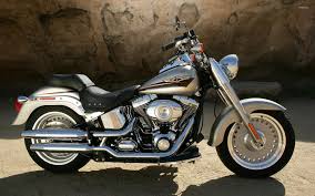Fat king portrait photos and images. Harley Davidson Road King Classic 3 Wallpaper Motorcycle Wallpapers 9372