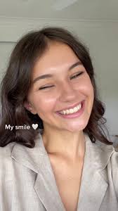 Sienna Crooked Teeth